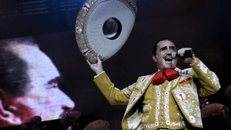 Vicente Fernández Legendary Mexican ranchera singer dies at 81 after recent hospitalization