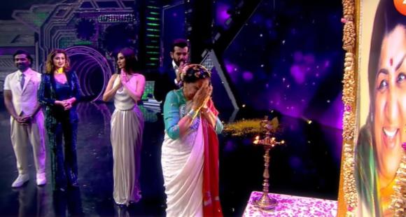 DID Li’l Masters 5: Asha Bhosle becomes emotional on remembering Lata Mangeshkar; Watch
