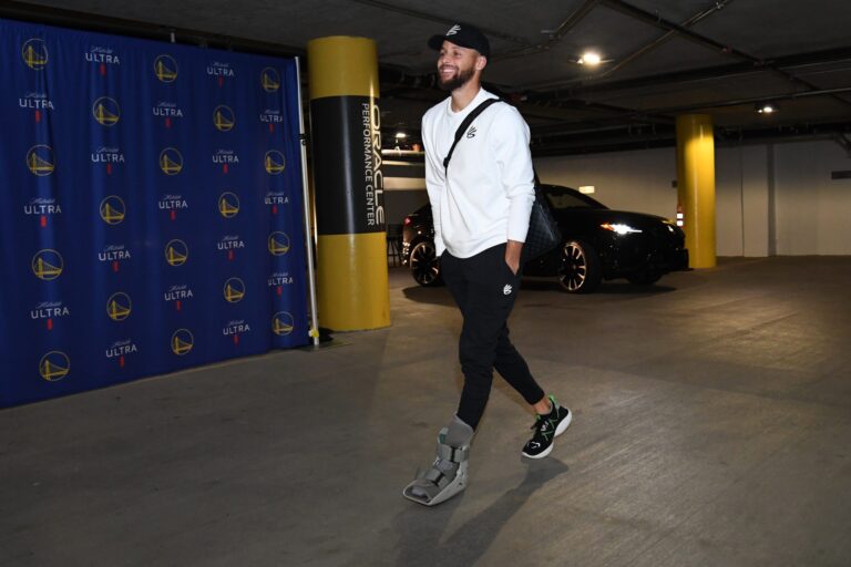 REPORT: Stephen Curry On Track to Return By Game 1