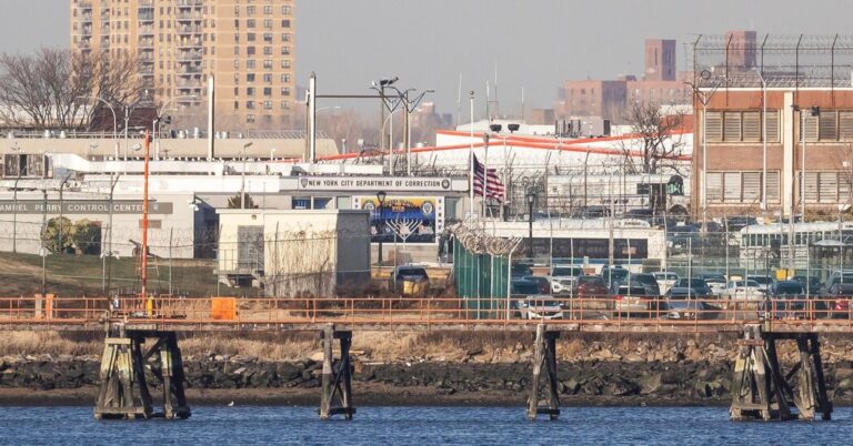 Rikers Chaos Could Lead to Federal Court Control, U.S. Attorney Says