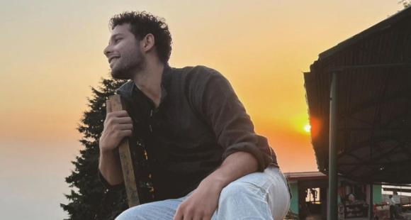 Siddhant Chaturvedi shares a serene post with a beautiful piece of poetry; Navya Naveli Nanda REACTS