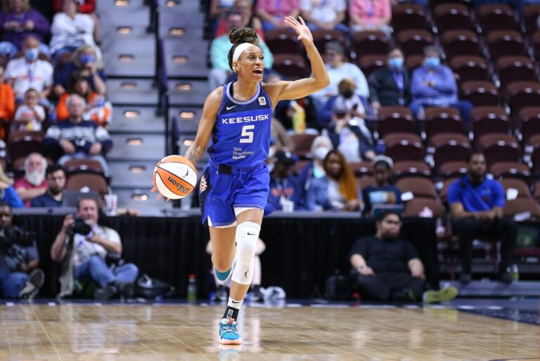 Jasmine Thomas Out For the Rest of Season Due to Torn ACL