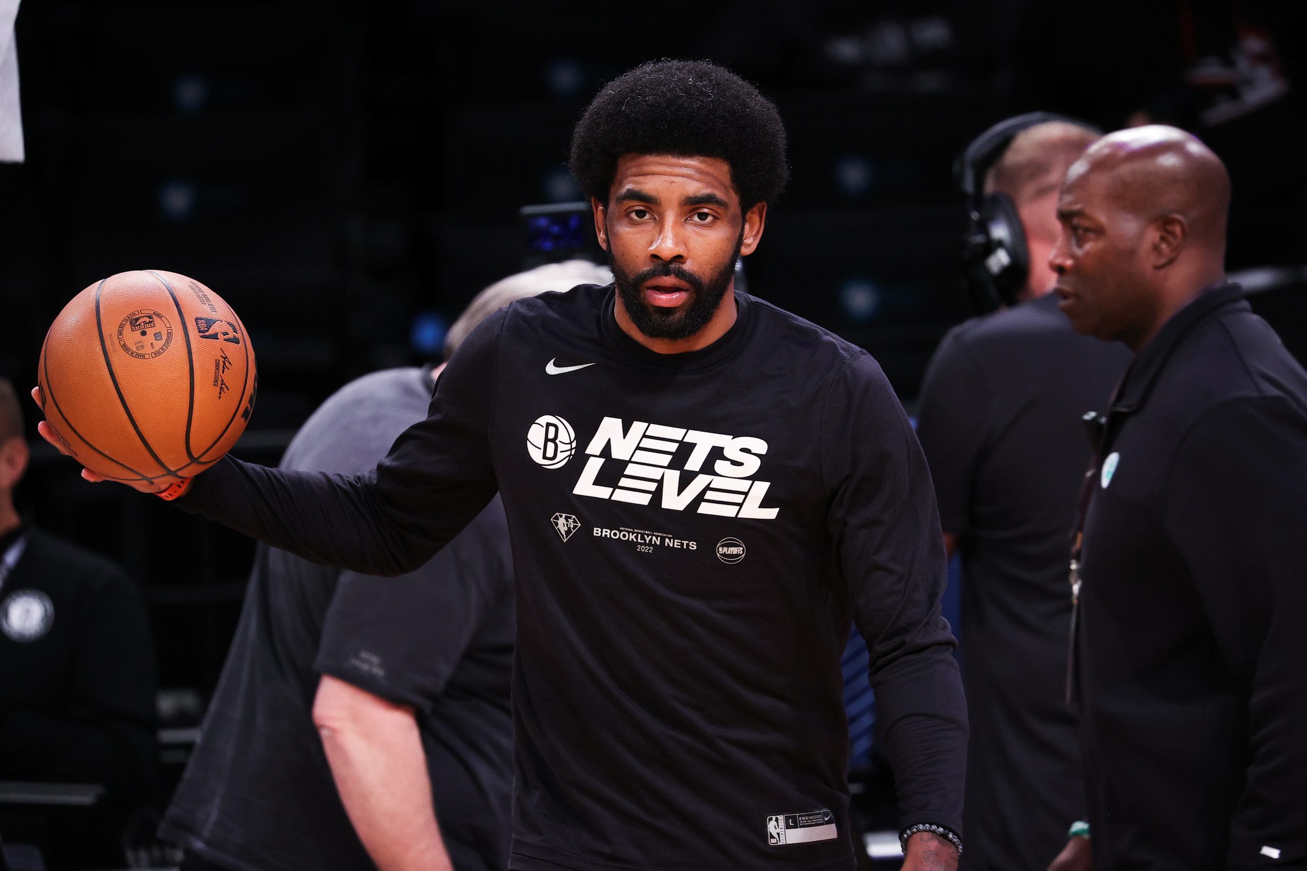 REPORT: Kyrie Irving ‘Expected’ to Remain in Brooklyn