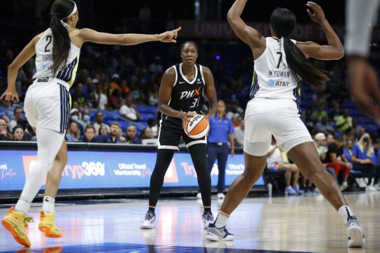 Tina Charles Signing With Storm After ‘Contract Divorce With Mercury
