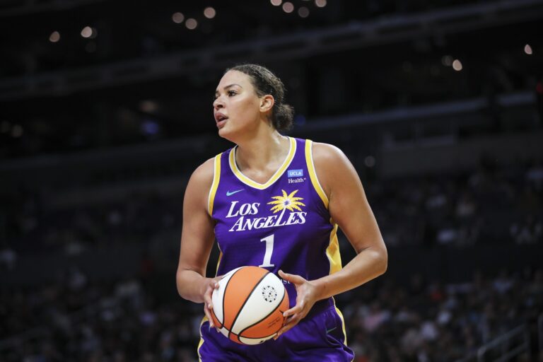 Liz Cambage and the Sparks Agree to ‘Contract Divorce’