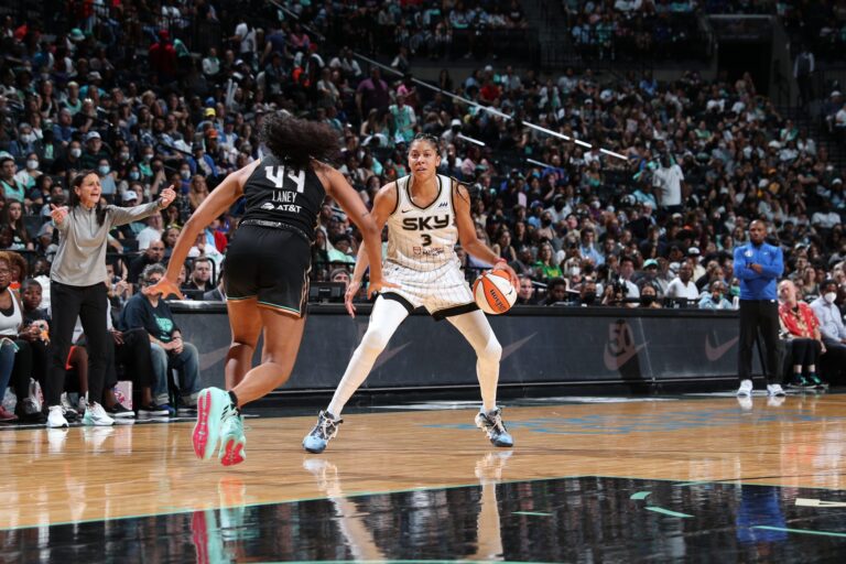 Candace Parker Leads Chicago to Series Clinching Win Over New York