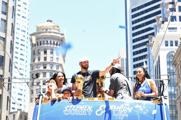 Shaquille O’Neal Dubs Stephen Curry ‘the Best Player in the World’