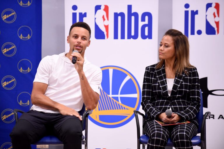 Steph Curry has lost thousands to his mom due to flaw in offense