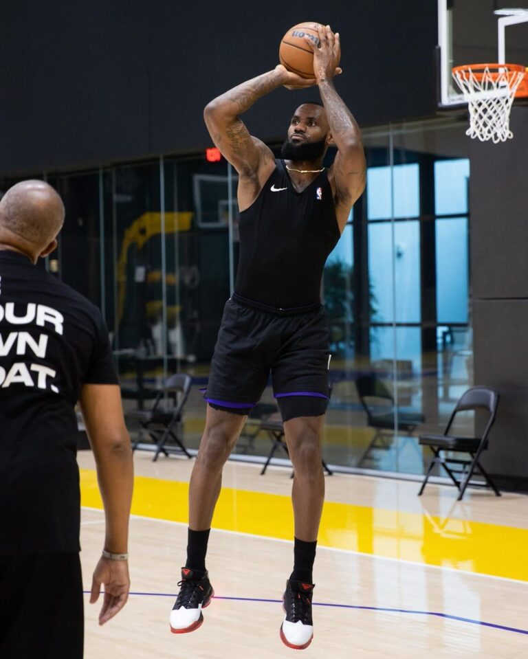 LeBron James getting ready for next season in Lakers facility