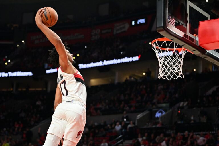 Shaedon Sharpe enchants Blazers crowd with epic flushes in win vs Rockets; heaps praise from Chauncey Billups