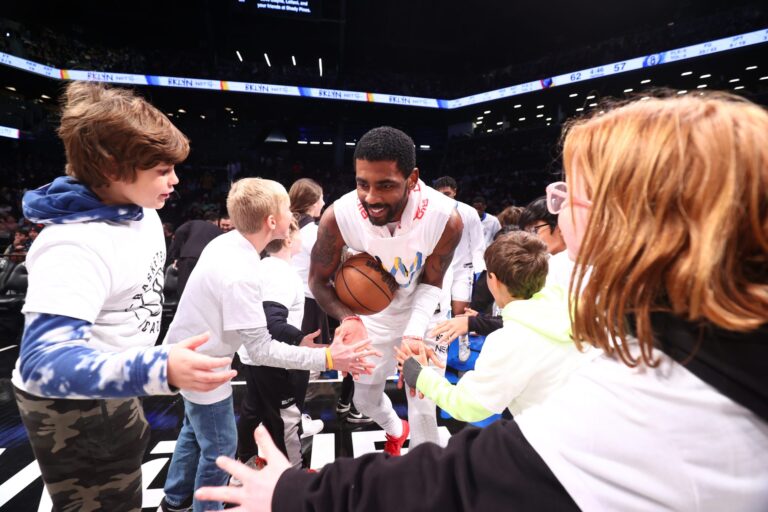 Kyrie Irving Looking to ‘Move Forward’ From 8-Game Suspension