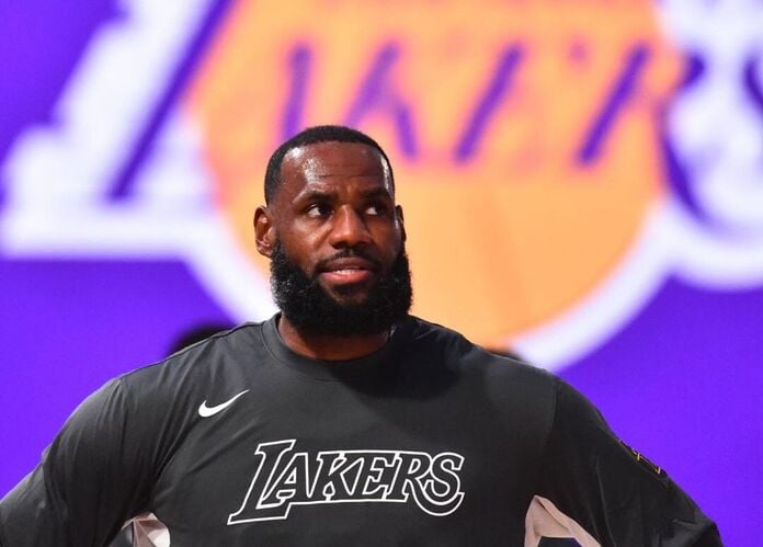 LeBron James reacts to a photo of his doppelganger playing at World Cup