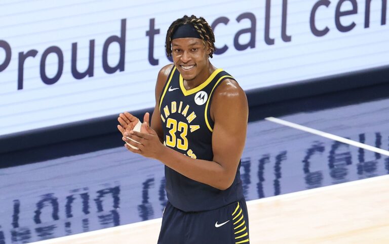 REPORT: Clippers Are Interested in Trading For Myles Turner