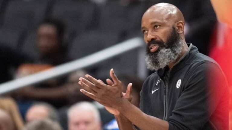 Jacque Vaughn: “[My beard] gets frosted now”