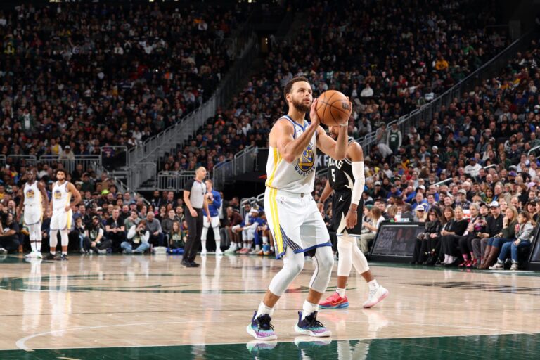 Bob Myers Reveals Stephen Curry Could Return as Soon as Next Week
