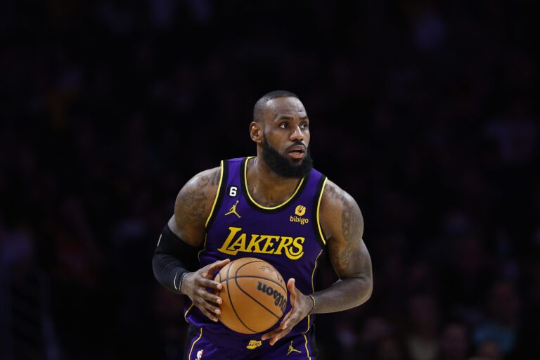 REPORT: LeBron James Plans on Finishing Career with the Lakers