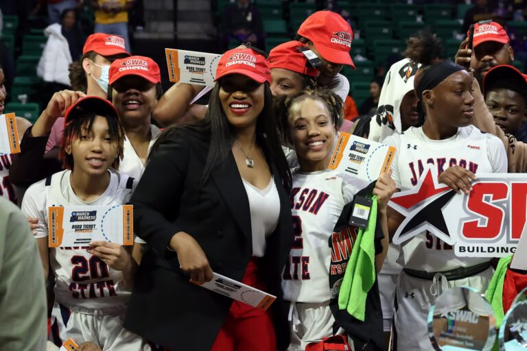 Meet the Black Women’s Head Coaches Changing the Game Pt.1