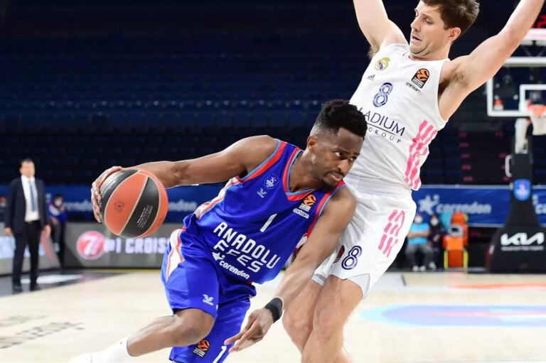 Rodrigue Beaubois leads Efes past Tofas in the Turkish League