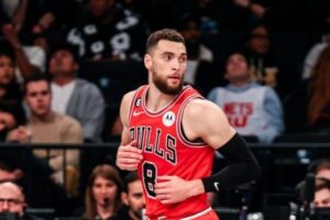 LaVine, Donovan repair relationship, enhance defensive commitment