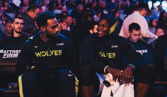 Conley Jr. and Wolves agree to a two-year, $21M extension