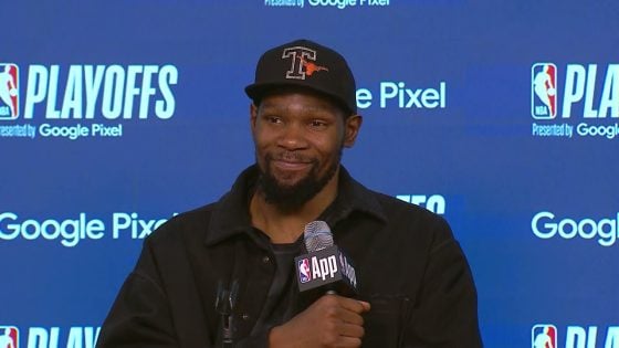 Kevin Durant refuses to expand on why Suns failed this season