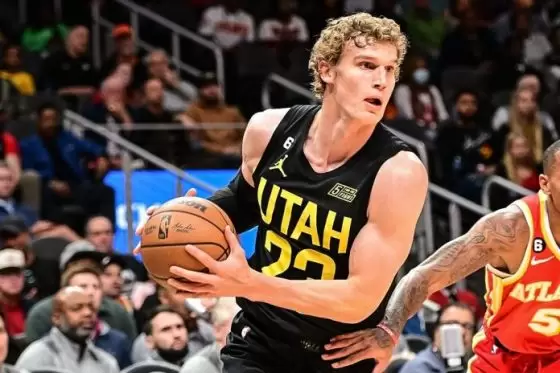 3 teams have made significant offers for Lauri Markkanen