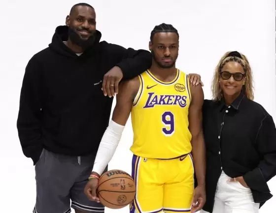 Bronny James on pressure of playing with LeBron on Lakers