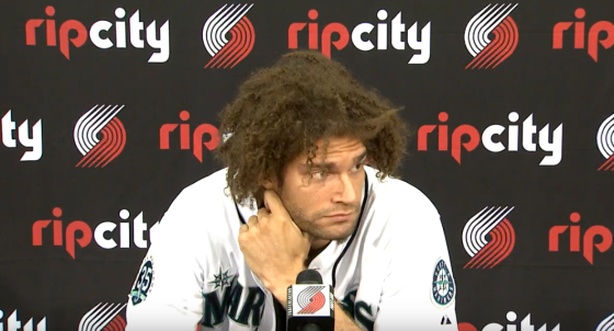 Robin Lopez is open to playing in Europe